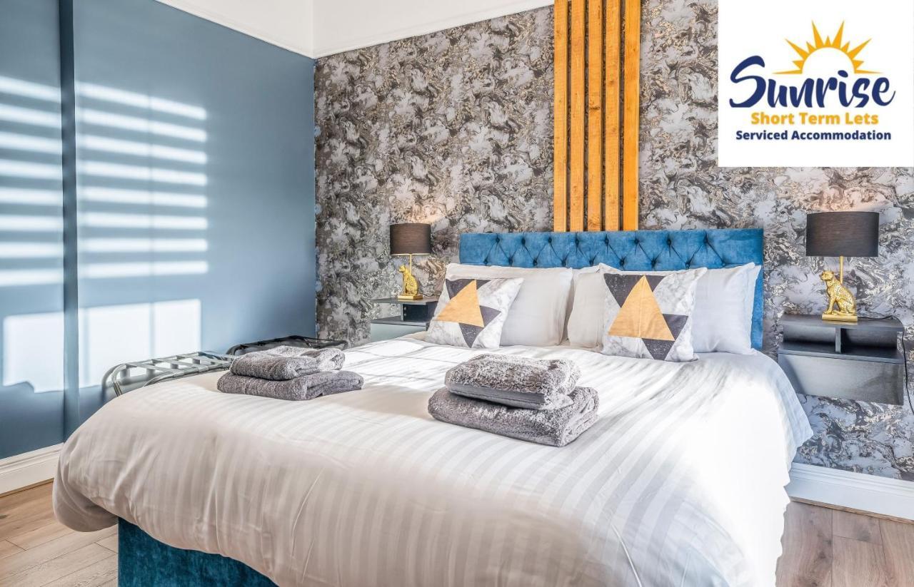 Presidential Apartment, Family Home, Luxury Bedrooms, 2 Rooms, 1 King Bed, 2 Single Beds, Free Wifi, Free Parking, Tourists, Business Travelers, Relocation, Beautiful River Views, - Long Stays, Invoice And Reduced Price Are Only Via Sunrise Short Let Dundee Exterior photo