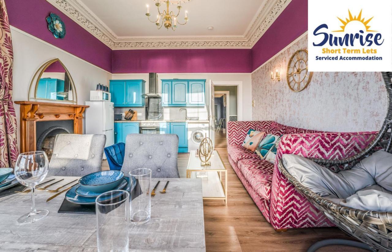 Presidential Apartment, Family Home, Luxury Bedrooms, 2 Rooms, 1 King Bed, 2 Single Beds, Free Wifi, Free Parking, Tourists, Business Travelers, Relocation, Beautiful River Views, - Long Stays, Invoice And Reduced Price Are Only Via Sunrise Short Let Dundee Exterior photo