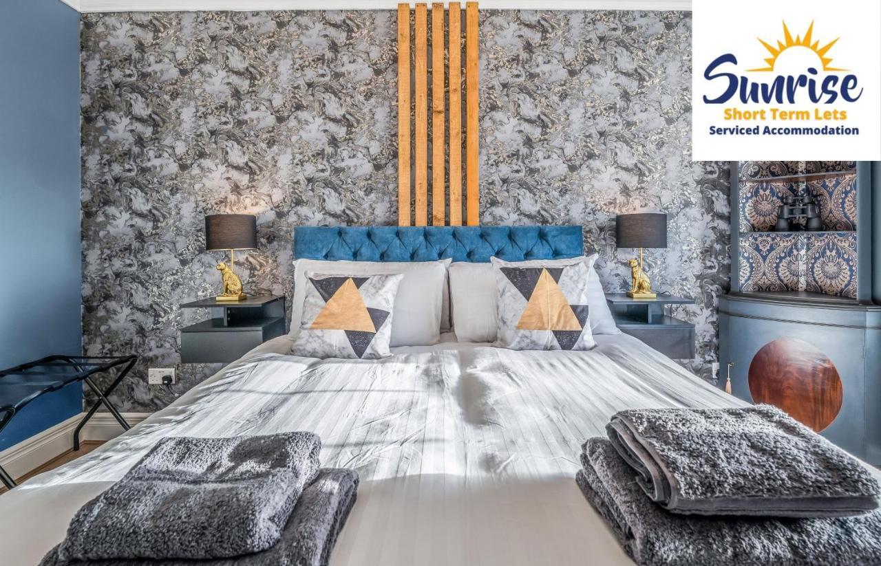 Presidential Apartment, Family Home, Luxury Bedrooms, 2 Rooms, 1 King Bed, 2 Single Beds, Free Wifi, Free Parking, Tourists, Business Travelers, Relocation, Beautiful River Views, - Long Stays, Invoice And Reduced Price Are Only Via Sunrise Short Let Dundee Exterior photo