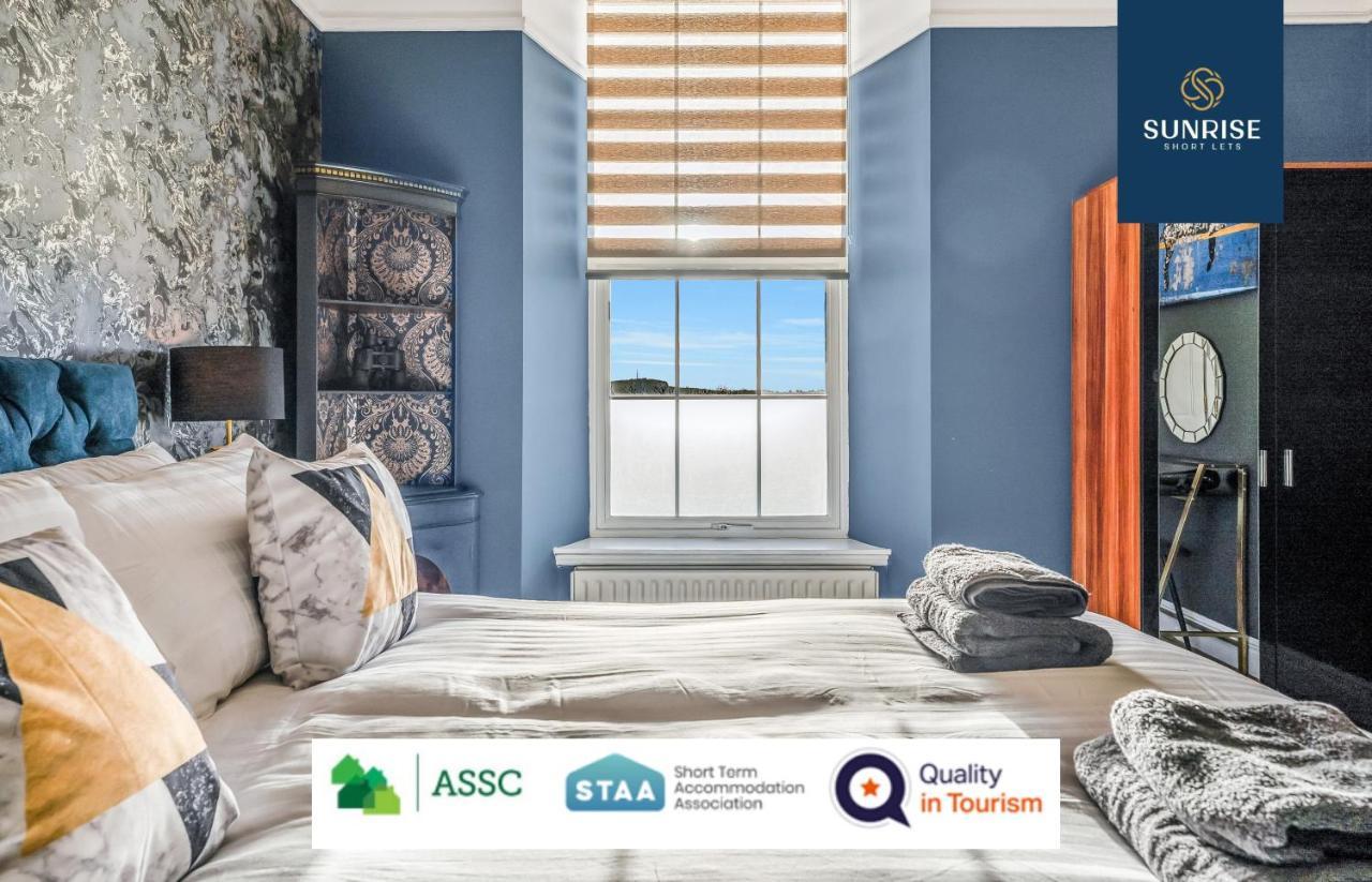 Presidential Apartment, Family Home, Luxury Bedrooms, 2 Rooms, 1 King Bed, 2 Single Beds, Free Wifi, Free Parking, Tourists, Business Travelers, Relocation, Beautiful River Views, - Long Stays, Invoice And Reduced Price Are Only Via Sunrise Short Let Dundee Exterior photo